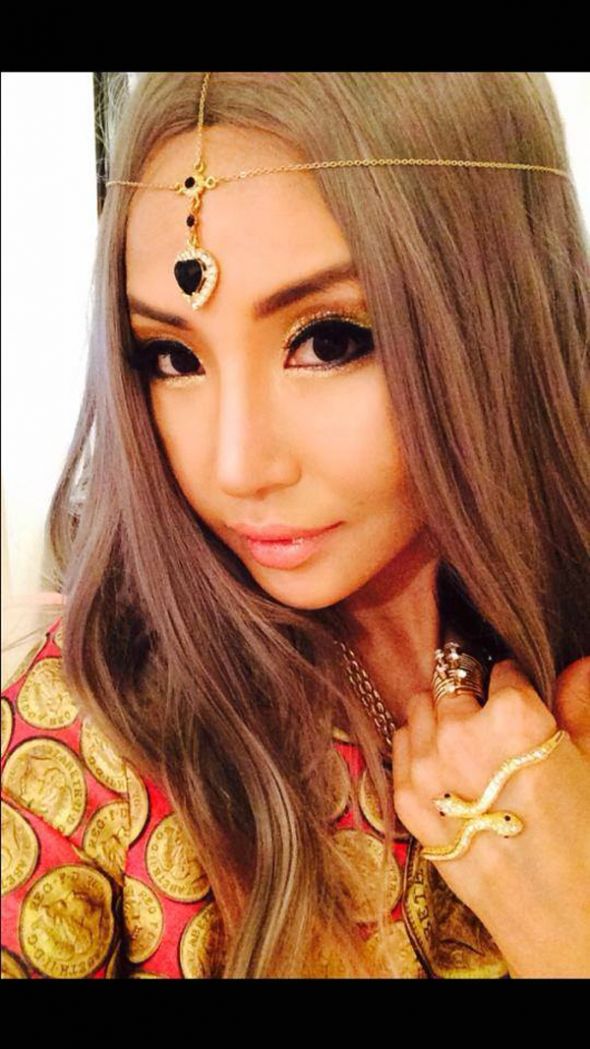 Дуучин Ану олон хүний эргэлзээг тайлж тайлбар хийлээ